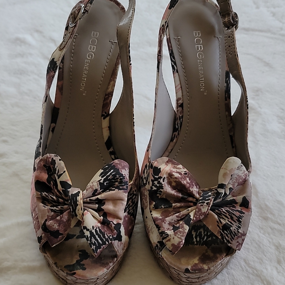 BCBG "Betina" Platforms - size 7.5